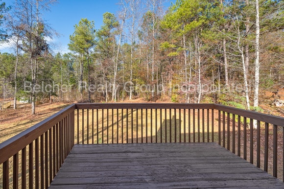 Building Photo - 120 Longcreek Dr