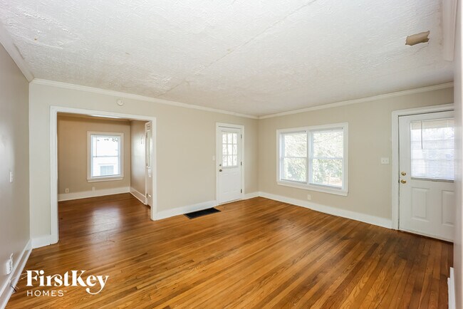 Foto del edificio - 1225 Westridge Road Southwest