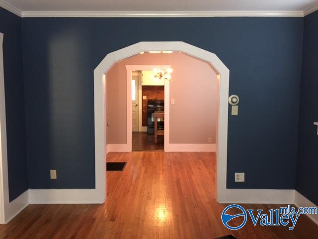 Building Photo - 1118 Ward Ave NE