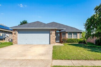 Building Photo - 12425 Seven Eagles Ln