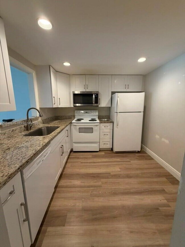 Building Photo - 408 NW 68th Ave