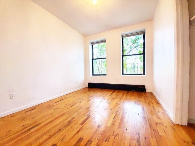 Building Photo - 505 Lafayette Ave