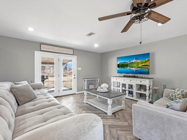 Building Photo - 7422 Nodding Pines Ln