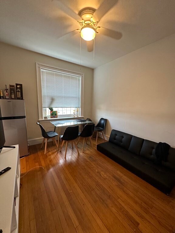 Foto del edificio - 1651 Massachusetts Ave
