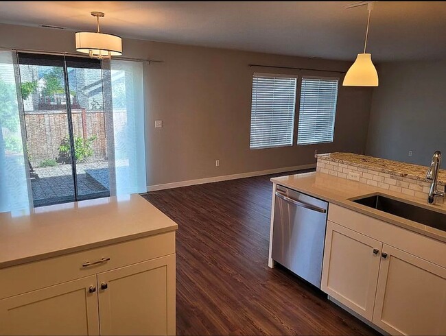 Foto del edificio - Stunning Remodeled 3 bedroom in Liberty Ridge