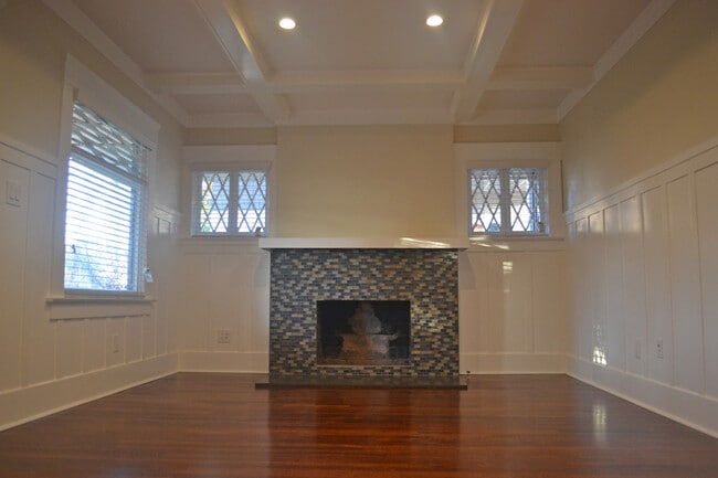 Building Photo - 3765 - 3767