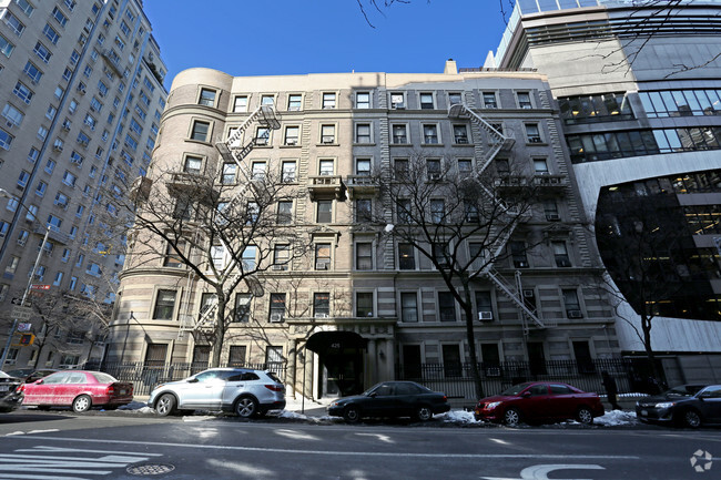 Building Photo - 425 West End Ave