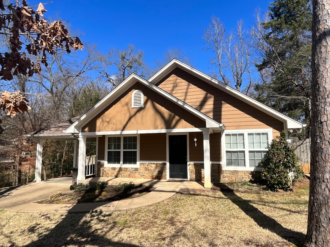 3 Rambling Rd, Longview, TX 75604 House Rental in Longview, TX