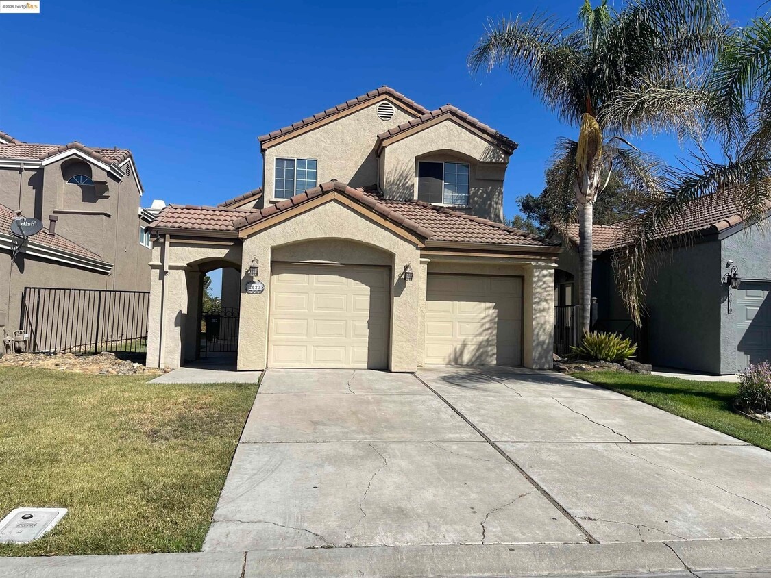 Primary Photo - 2627 Cherry Hills Dr