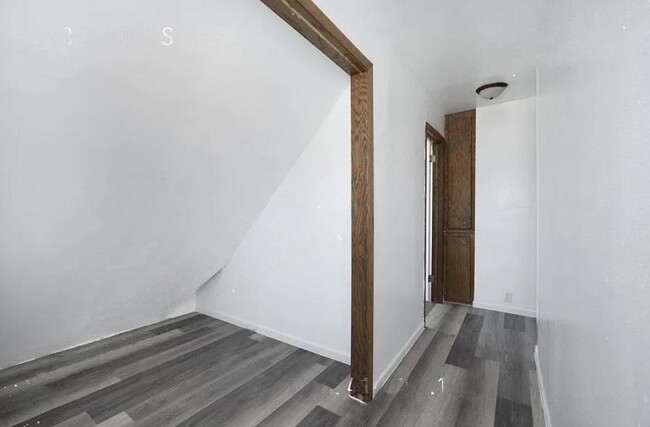 Foto del edificio - 4748 N 40th St