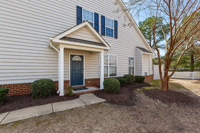 Building Photo - North Suffolk Rental