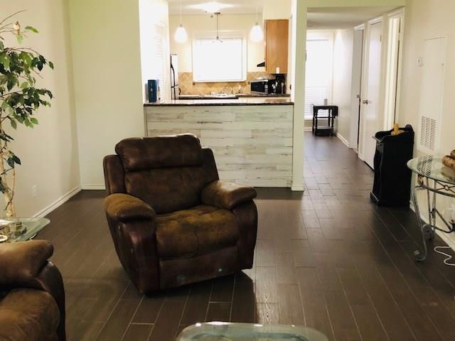 Building Photo - 103 Lakeview Terrace
