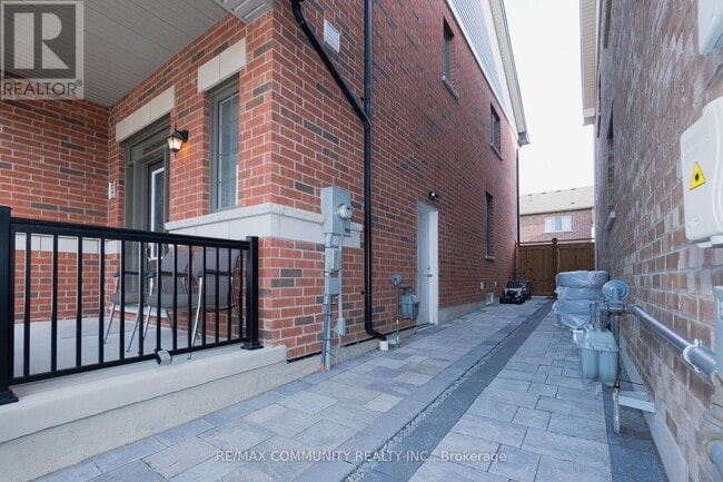 Building Photo - 53 Cisco Dr