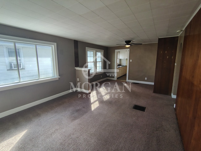 Building Photo - 2439 Chase St