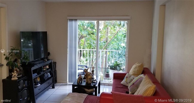 Foto del edificio - 2536 NW 24th St