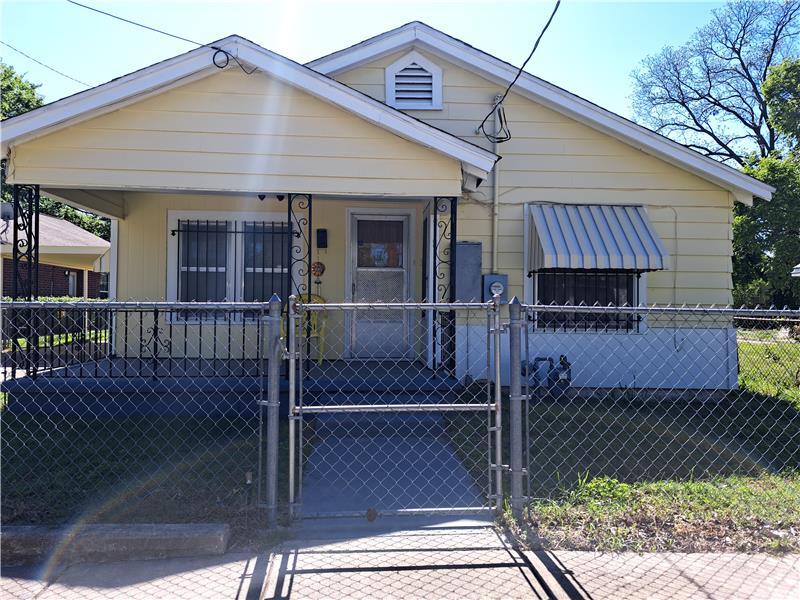Primary Photo - 918 Linn St