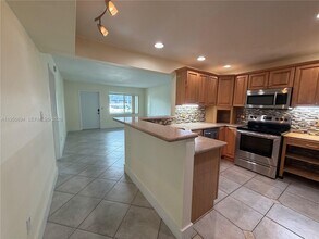 Building Photo - 2115 NE 37th Dr