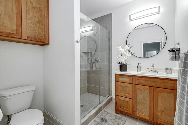 Foto del edificio - 3155 N Glen Garden Dr