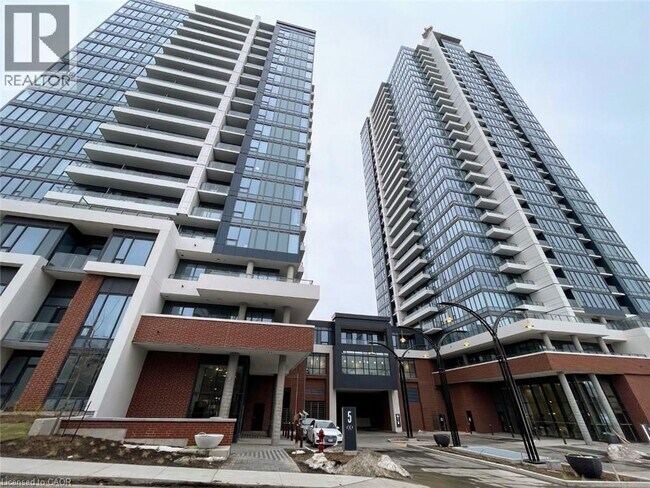 Photo du bâtiment - 5 Wellington St S