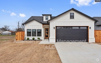 Building Photo - 311 N Choctaw Ave