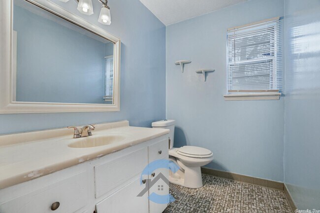 Building Photo - 7 Pleasant Cove