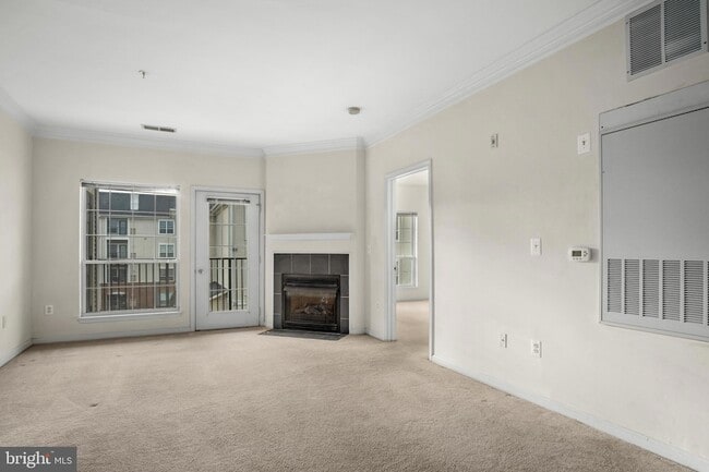 Photo - 4850 Eisenhower Ave Apartment