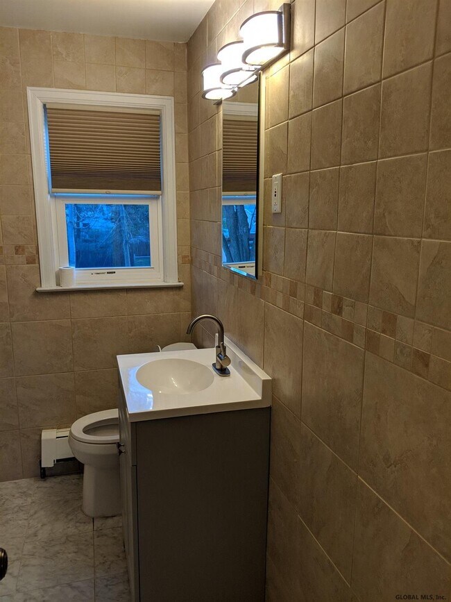 Foto del edificio - 5 Hillside Ave