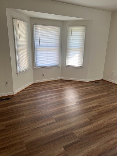 Foto del edificio - 4418 Bridgewood Rd