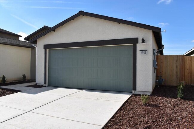 Photo - 4543 Iris Ct House