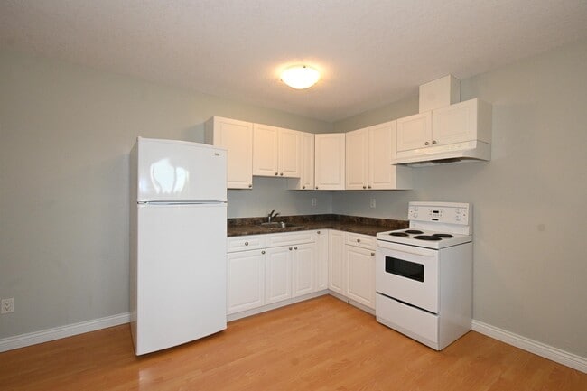 Photo du bâtiment - 7650 Grayshell Rd