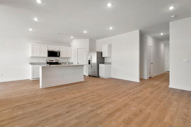 Building Photo - Brand-New 4 Bedroom Home in Prairie Grove!...