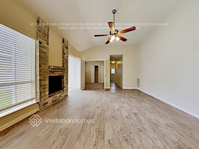 Building Photo - 9203 Rippling Fields Dr