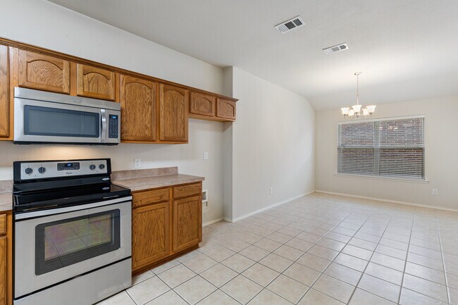 Foto del edificio - 2281 Fieldcrest Dr