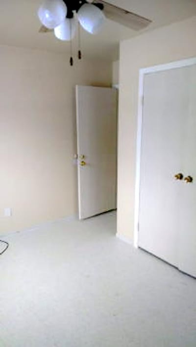 Building Photo - 5 Aztec Pl