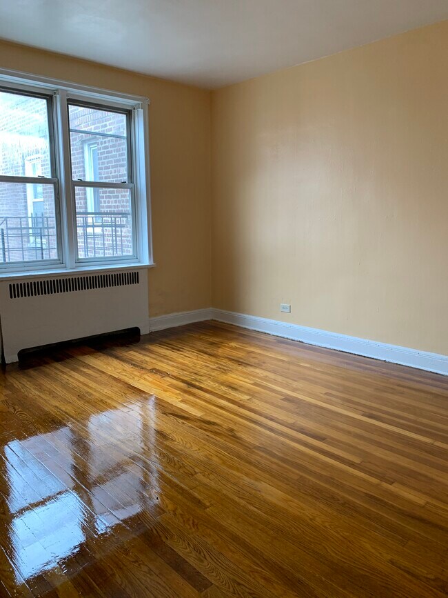 Foto del edificio - 342 E 4th St
