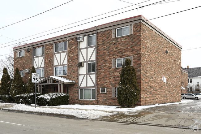 Building Photo - 3511 W 105th St