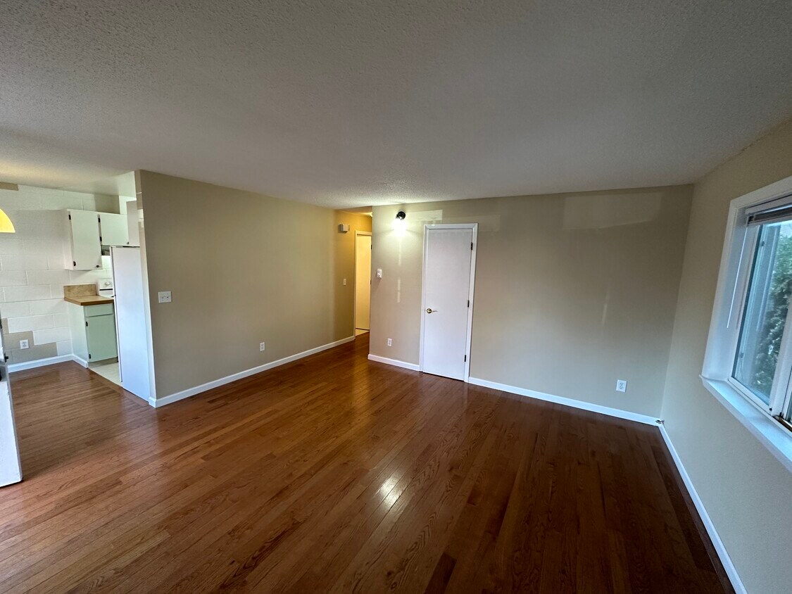 Foto principal - 8614 SE 17th Ave