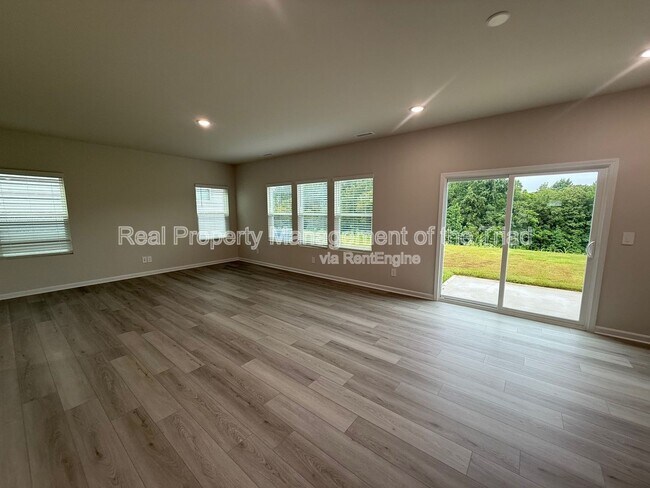 Foto del edificio - 2262 Cherry Crk Rd