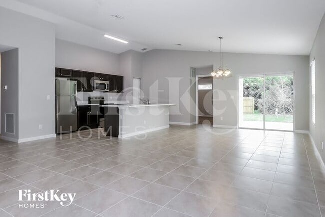 Foto del edificio - 2661 SW Eastman St