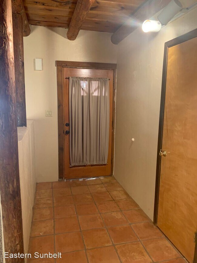 Building Photo - 3 br, 2 bath House - 1800 N Avenue O