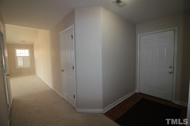 Foto del edificio - 2421 Wellington Ridge Loop