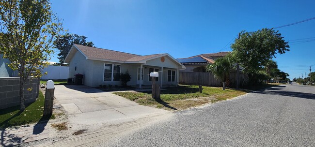 Foto del edificio - Great Two Bedroom Beach Cottage in Laguna ...