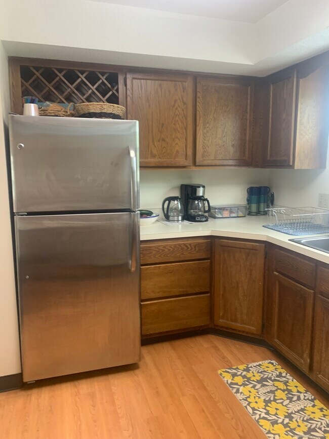 Foto del edificio - 307 Spring Meadow Rd