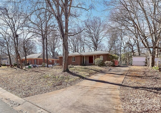 Building Photo - 6635 Olde Savannah Rd