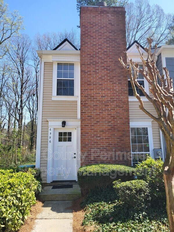 Primary Photo - 6596 Wellington Square