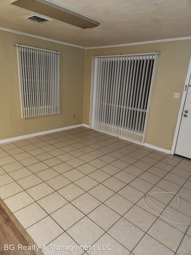 Building Photo - 2 br, 1 bath House - 741 Wild Cherry Ln