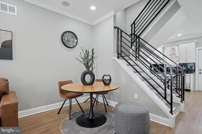 Foto del edificio - 2542 Arcadia St