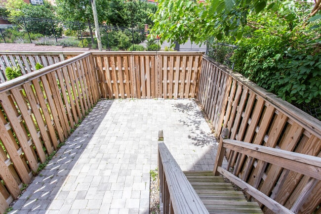 Foto del edificio - 1519 Ogden St