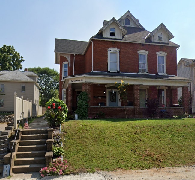 Building Photo - 210 S 3rd St