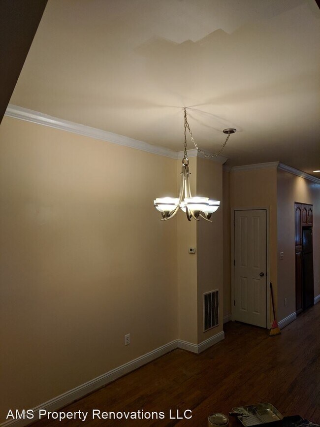 Building Photo - 3 br, 2.5 bath House - 1451 Washington Blvd